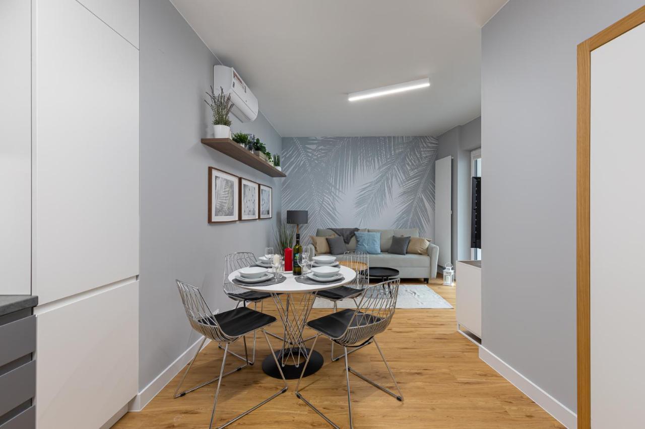 Ecru Luxurious Apartment In Port Praski With Balcony Wwa35 Варшава Экстерьер фото