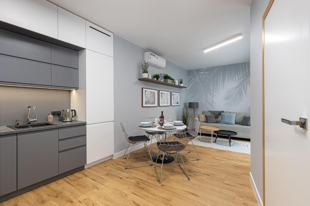 Ecru Luxurious Apartment In Port Praski With Balcony Wwa35 Варшава Экстерьер фото